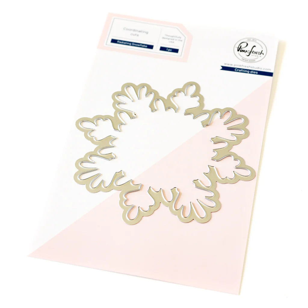 PINK FRESH STUDIO Radiating Snowflake die